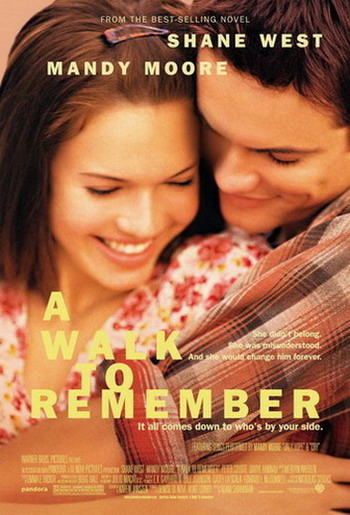Спеши любить (Памятная прогулка) / A Walk to Remember(2002)